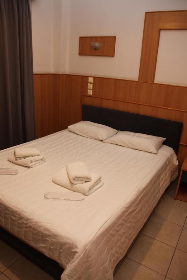 Apollon Filoxenia Hotel Corinth Bagian luar foto